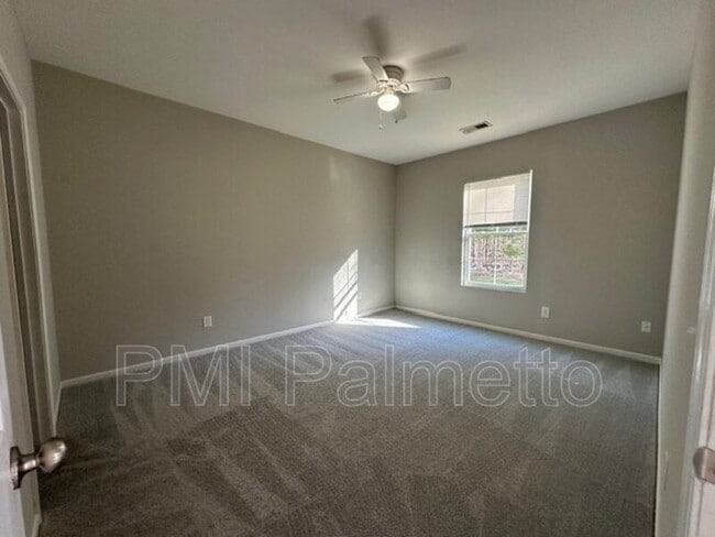 Building Photo - 108 Fairview Park Dr