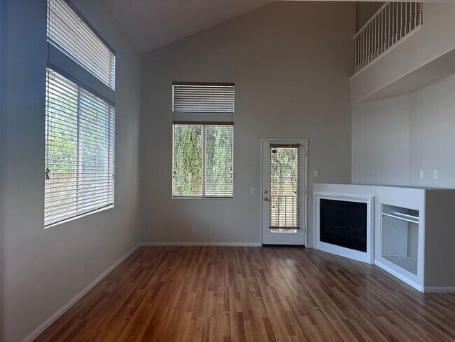 Building Photo - Nestled in a Quiet  Peaceful Valencia Community is ...