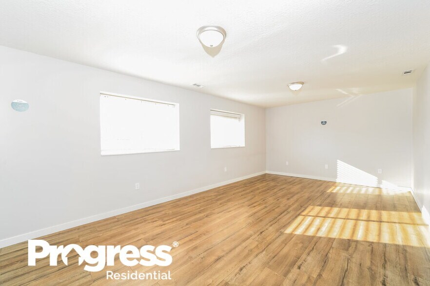 Building Photo - 2897 W 2300 N