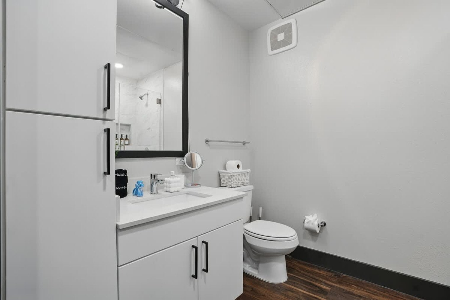 Building Photo - 9127 Research Blvd