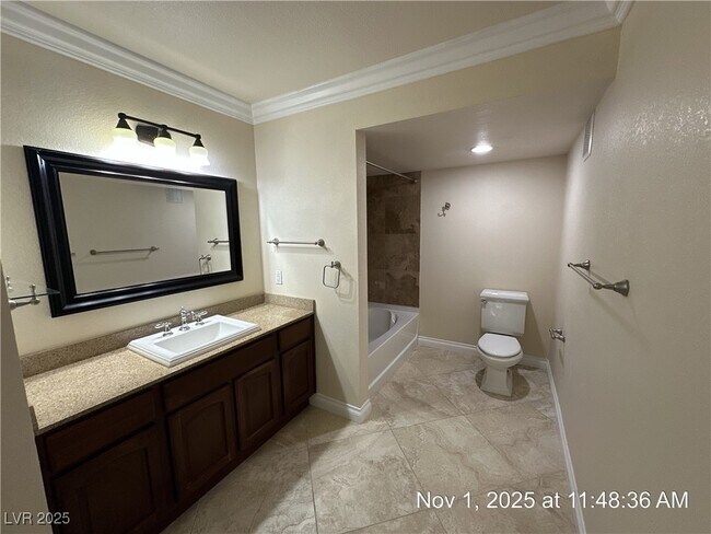 Building Photo - 1150 N Buffalo Dr