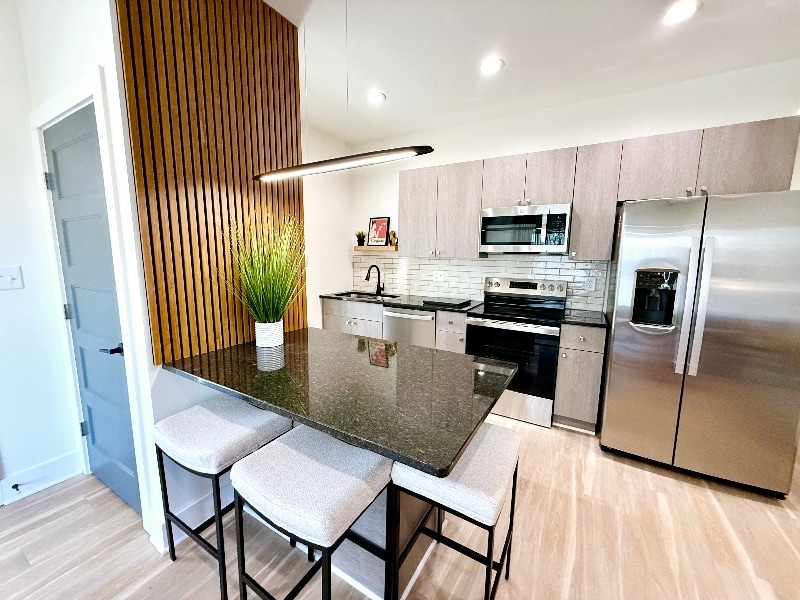 Building Photo - 3203 Memorial Ave