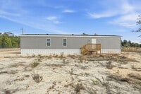 Building Photo - BRAND NEW-3 Bedroom / 2 Bath