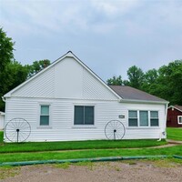 Building Photo - 48677 Sugarbush Rd