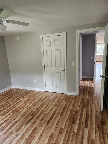 Bedroom 1 - 1 Hampson St