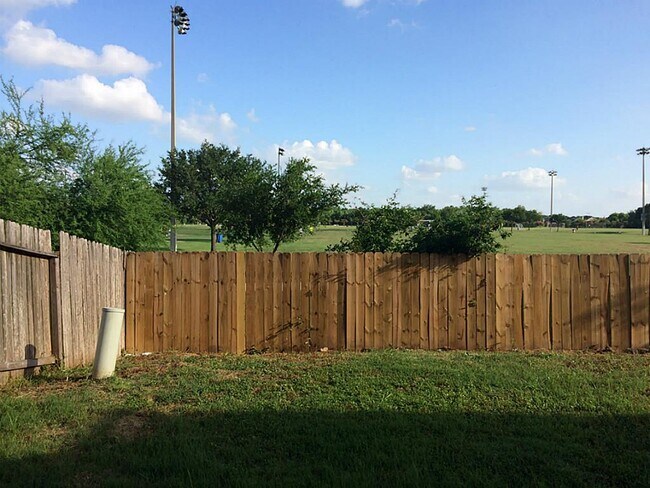 Building Photo - 13647 Padgett Dr