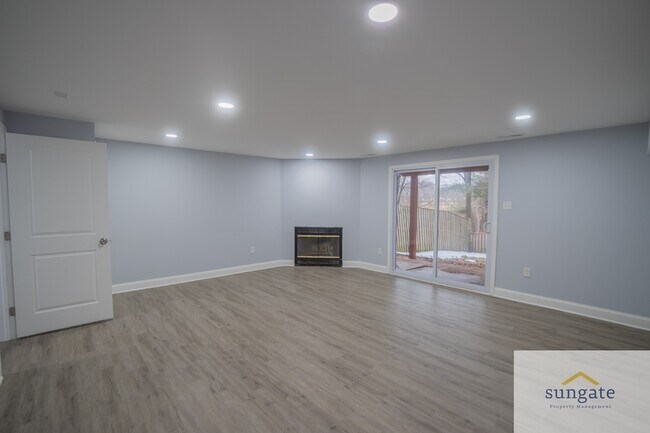 Building Photo - 43 Wellspring Cir