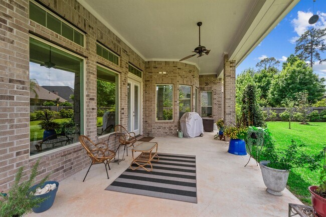 Building Photo - 122 Coral Bells Ct
