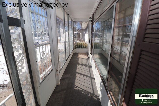 Building Photo - Main Level Living, Close to Ft Carson. 1  ...