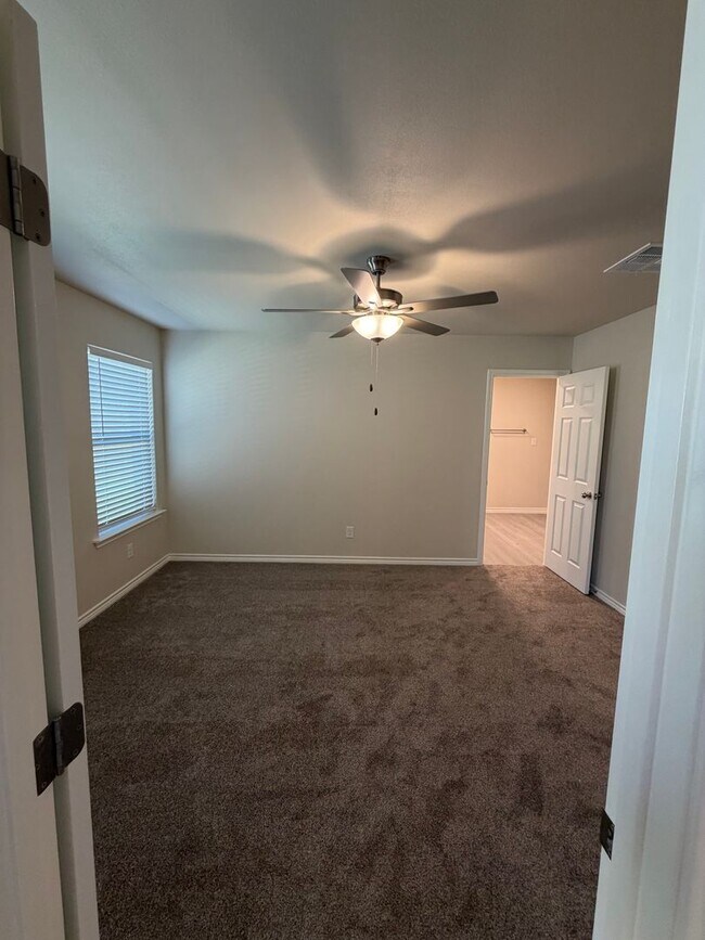 Building Photo - HALF OFF the 1st month with 15 month lease!!!– Move-In Ready with Appliances Included