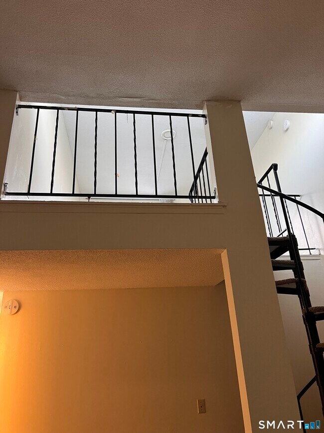 Building Photo - 131 Burgundy Hill Ln