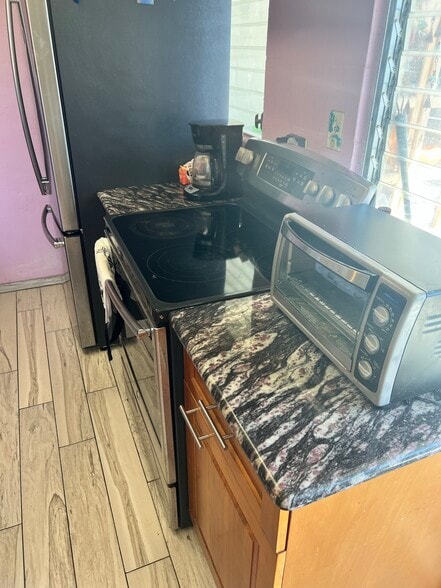 Building Photo - 2609 Ala Wai Blvd