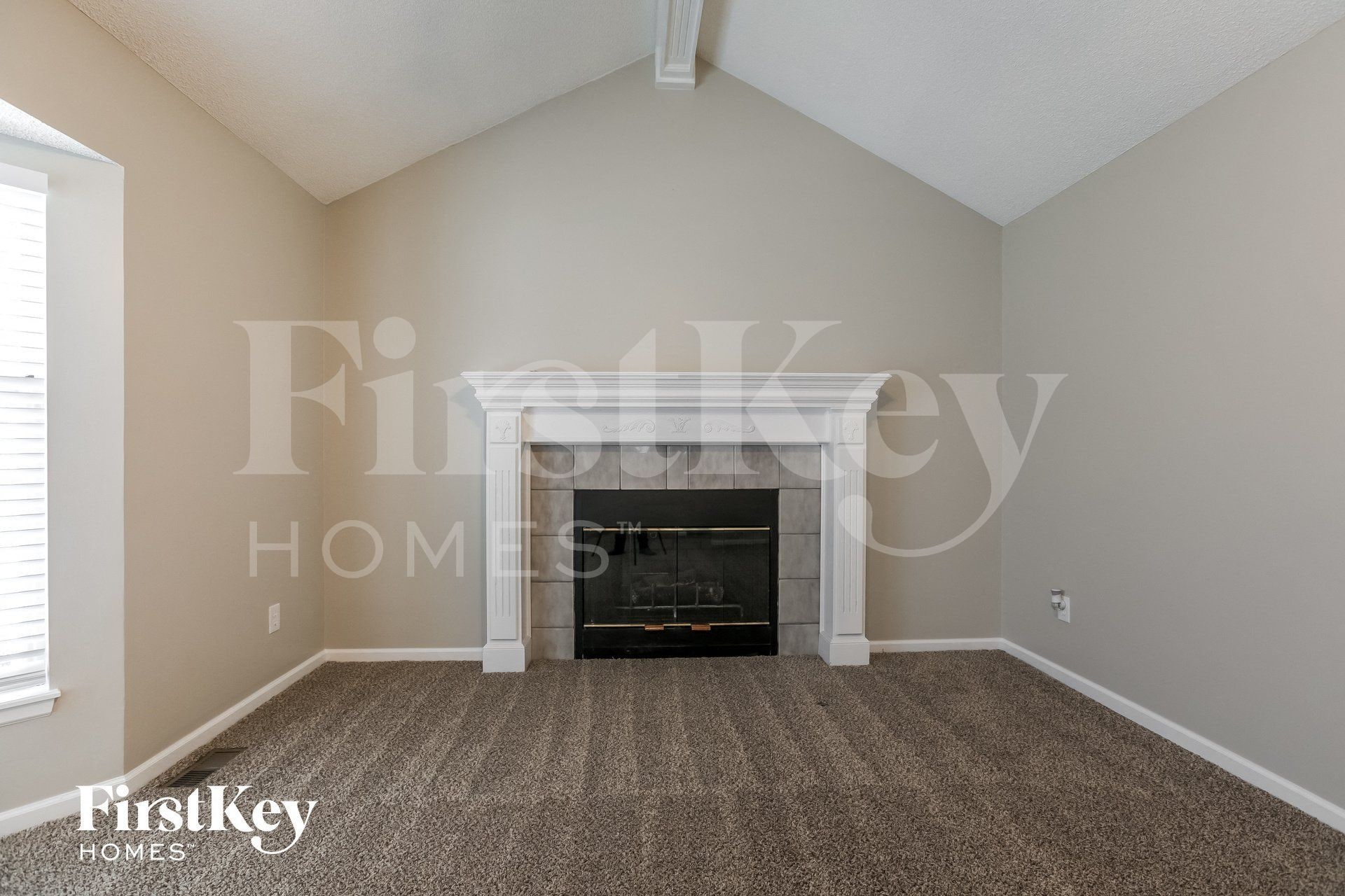 Building Photo - 1529 NE Auburn Dr