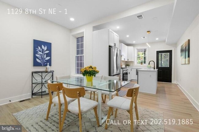 Building Photo - 1129 8th St NE