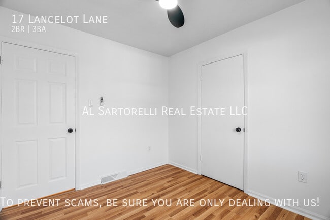 Building Photo - 17 Lancelot Ln