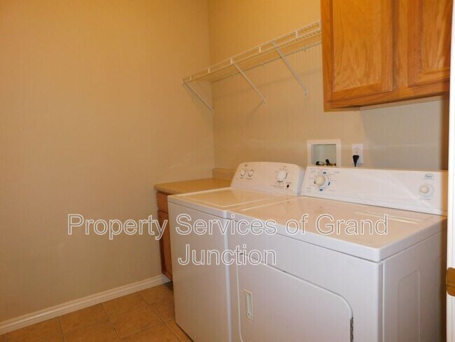 Building Photo - 737 Canvasback Cir