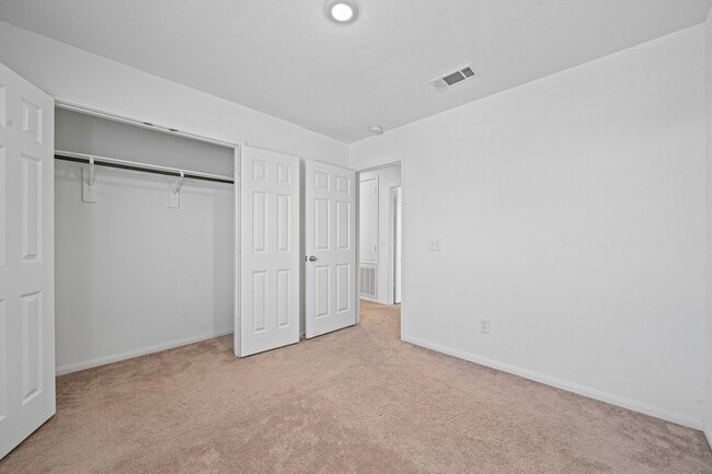 Building Photo - 7306 Heath Knl Ln