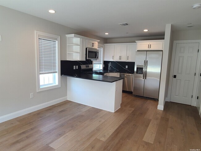 Building Photo - 75 Fire Island Ave