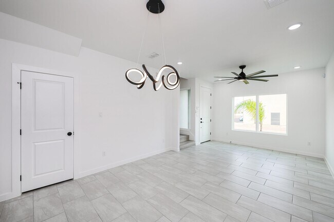 Building Photo - 8218 Casa Verde Rd