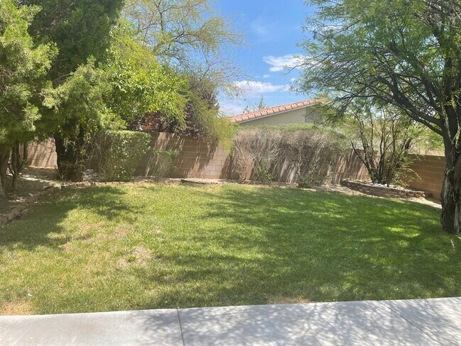 Building Photo - 1524 Stonefield St