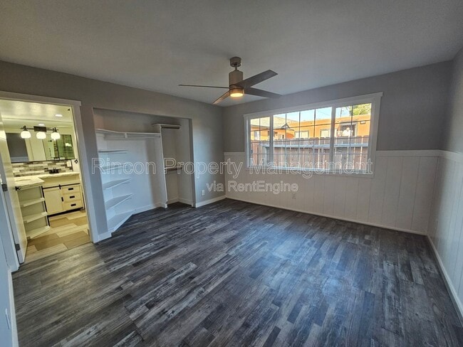 Building Photo - 2810 Sherwin Ave