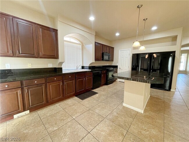 Building Photo - 10965 Pinion Woods Ct