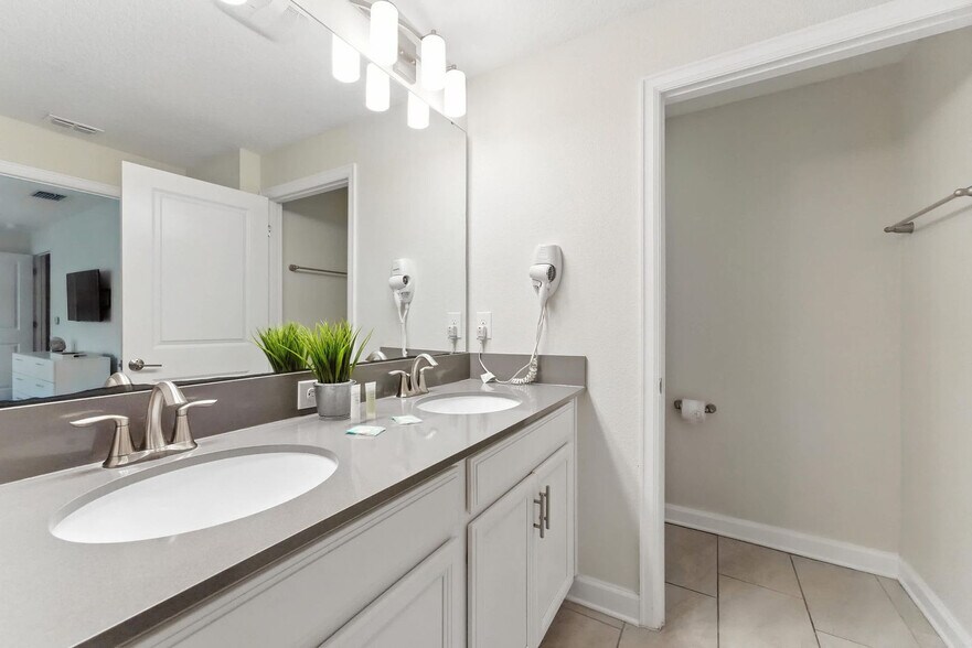 Building Photo - 4832 Dedication St