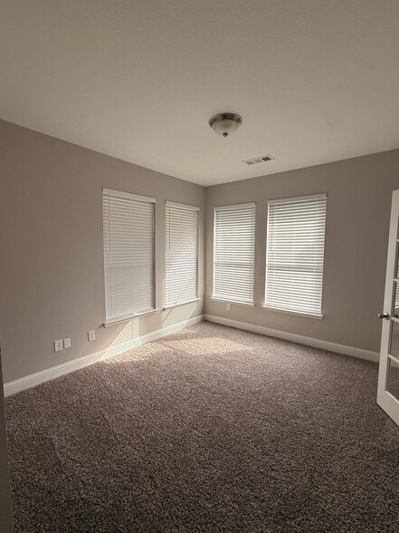 Building Photo - 3105 Whispering Pine Blvd