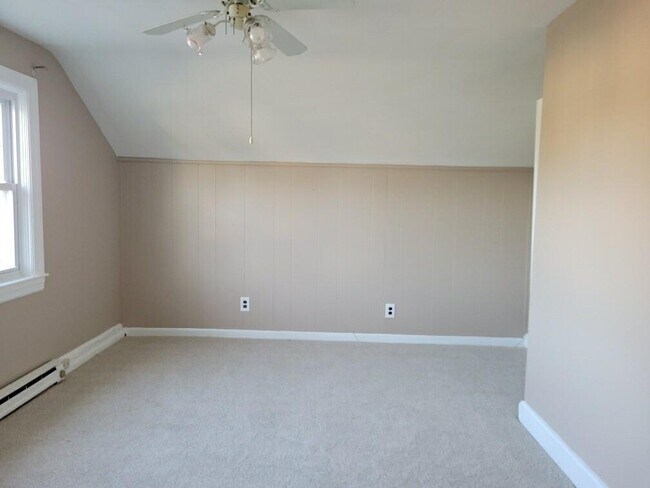 Building Photo - 103 Fiat Ave