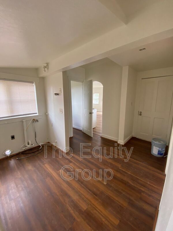 Building Photo - 33297 Rd 162