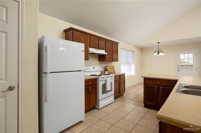 Building Photo - 4921 N 47th St