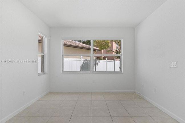 Building Photo - 3956 NE 11th Dr