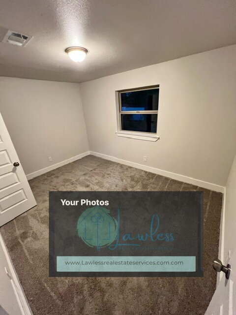 Building Photo - Charming Updated Denton Home – $1,895/Month Updated, charming, conveniently located, and ready fo...