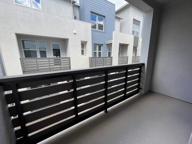 Building Photo - 5708 Melon Ct