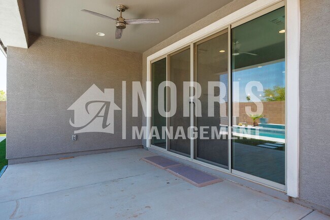 Building Photo - Beautiful Brand New Home with A POOL!