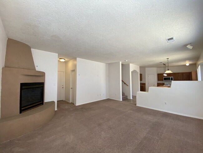 Building Photo - 2 STORY SW STYLE HOME W/LOFT