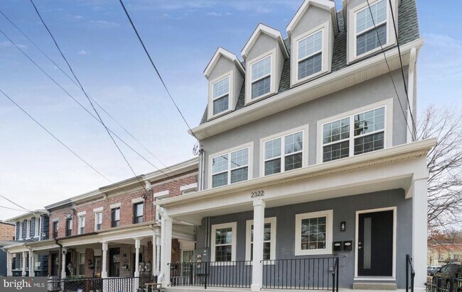 Building Photo - 2322 Shannon Pl SE