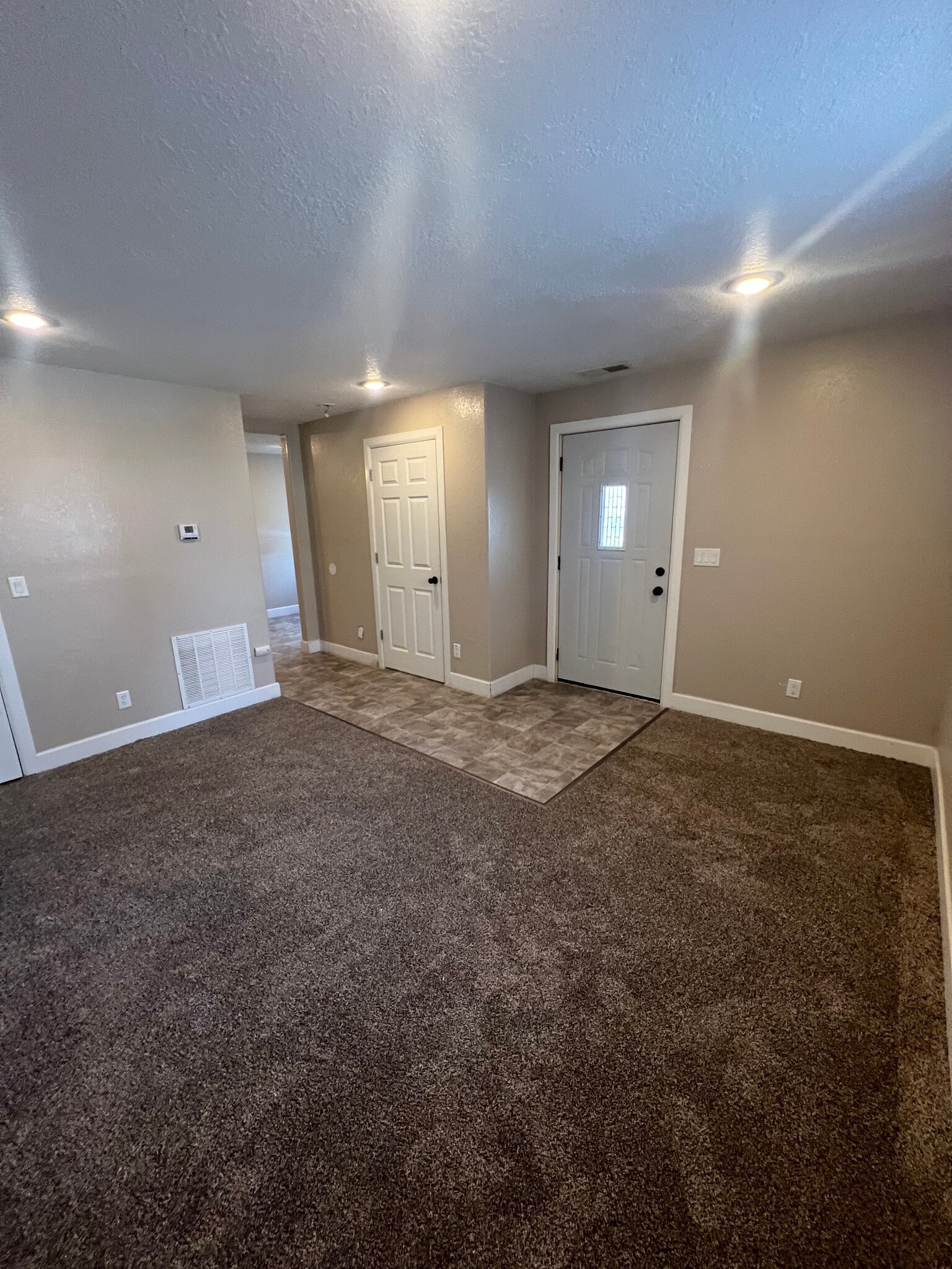 Building Photo - 312 N 1st Ave