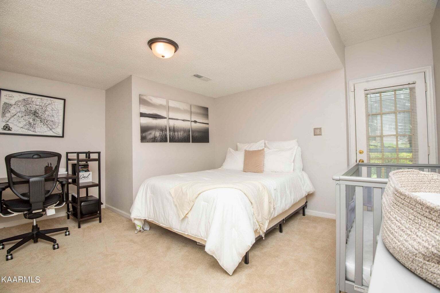 Building Photo - 1728 Stone Hedge Dr
