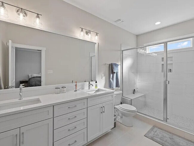 Building Photo - Lease OR Lease to Own