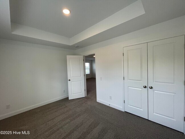 Building Photo - 637 Watauga Ln