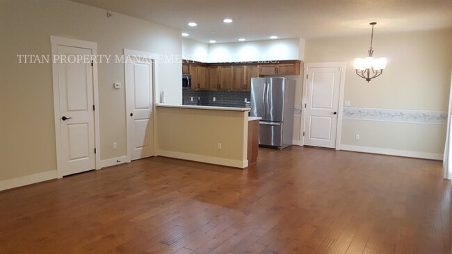 Building Photo - Charming 3-Bed Oasis with 2.5 Baths in Wilsonville - Perfectly Spacious at 1,530 Sq Ft!
