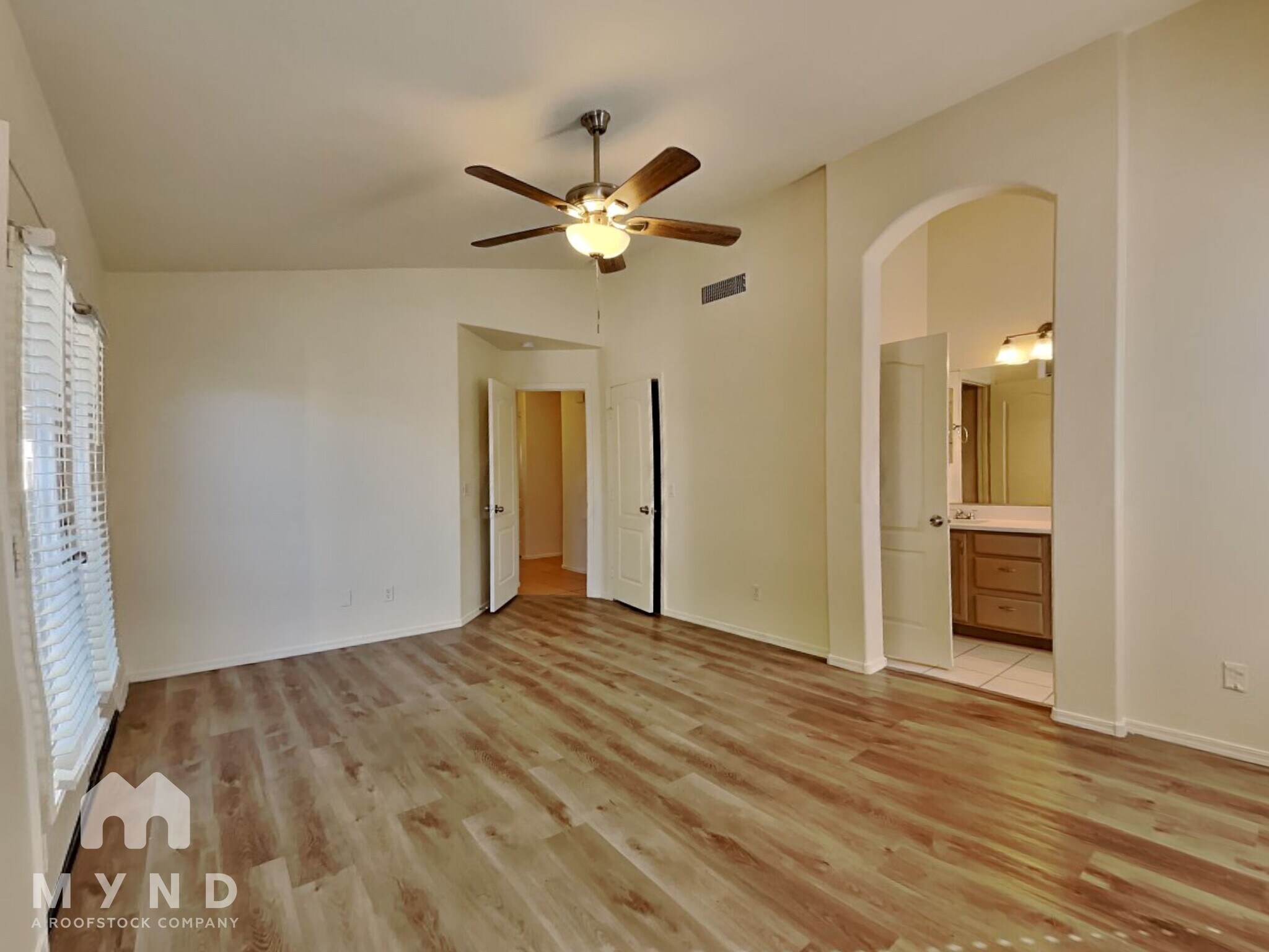 Building Photo - 17208 N Chance Dr