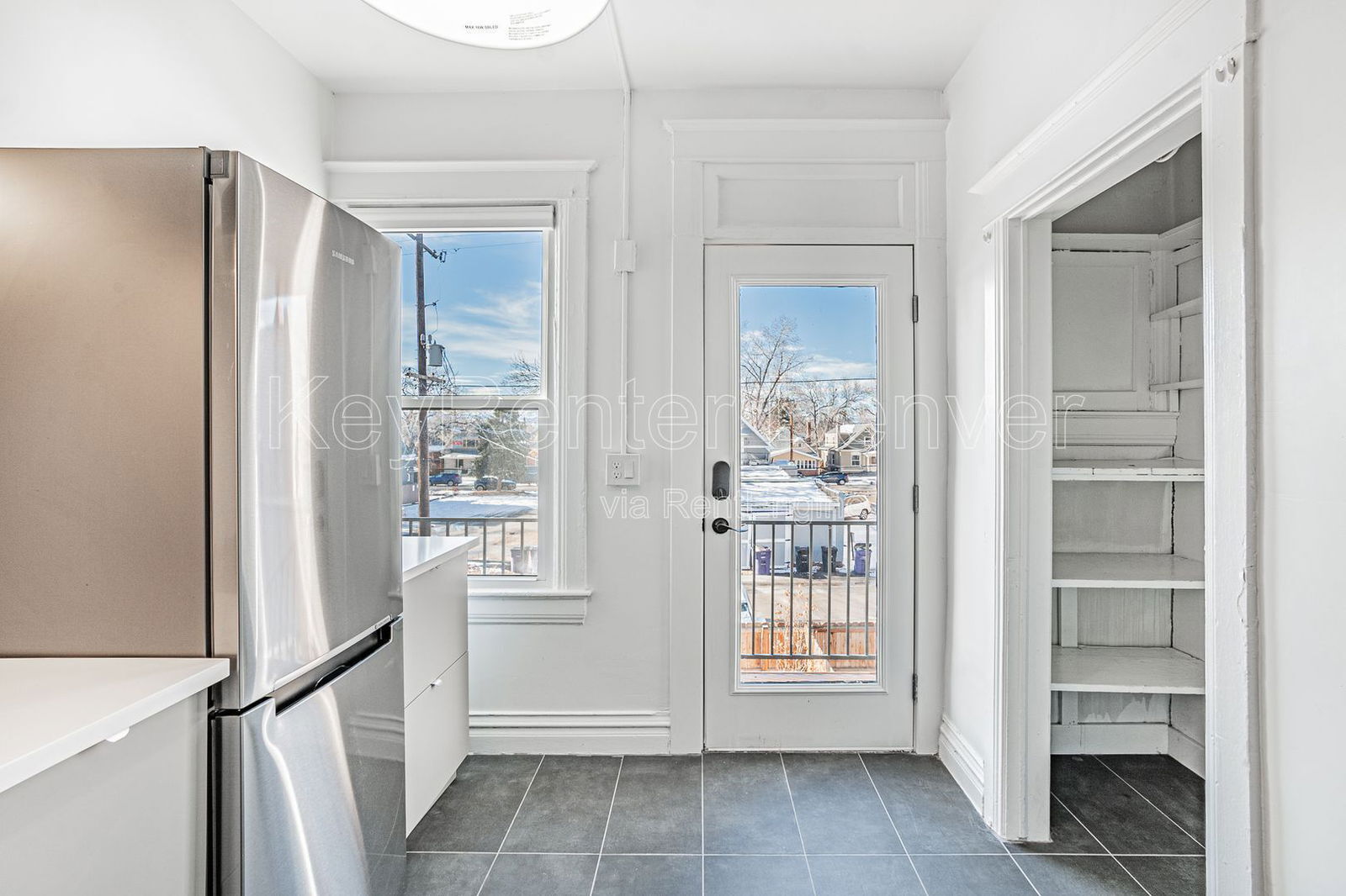 Building Photo - 227 S Logan St