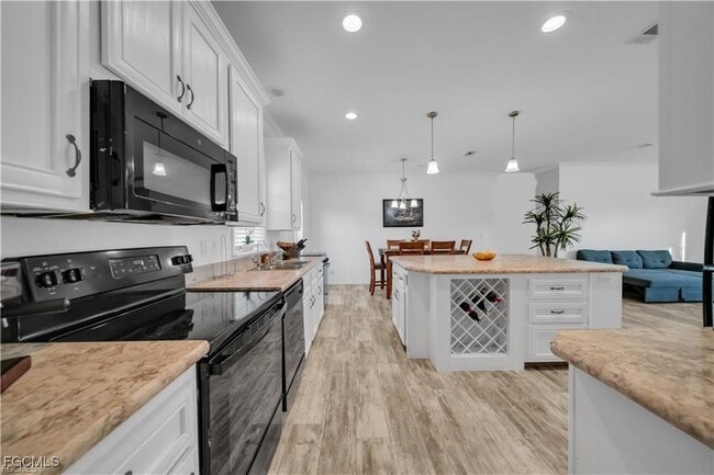 Building Photo - 7824 8th Pl