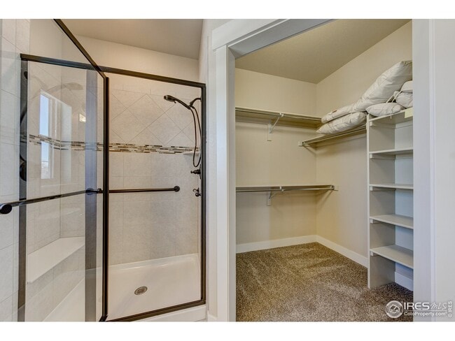 Building Photo - 4662 Hahns Peak Dr