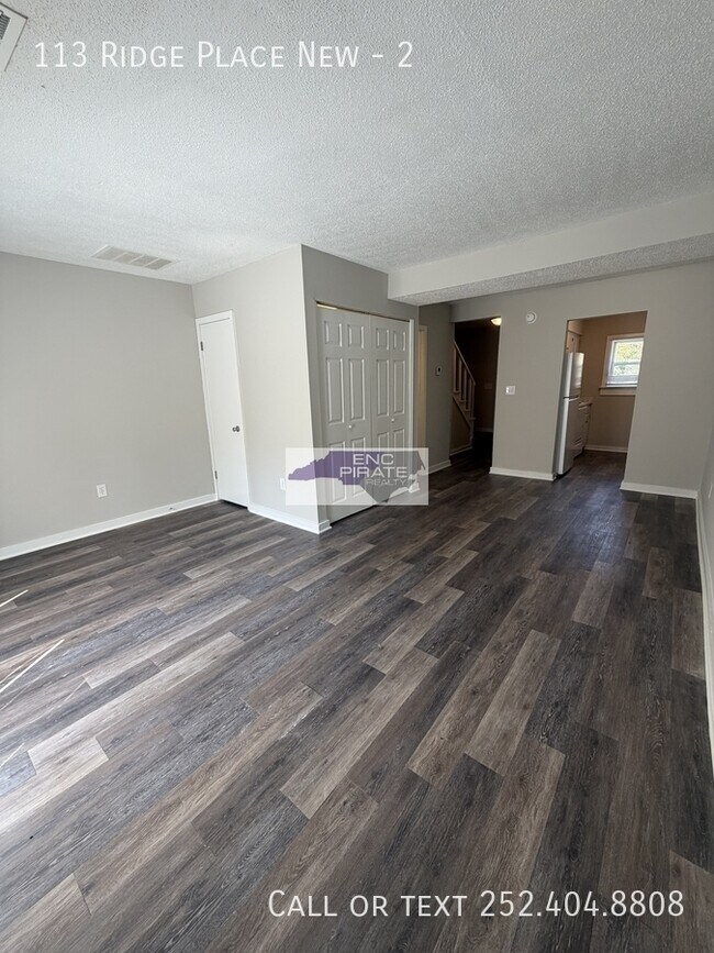 Building Photo - 113 Ridge Pl