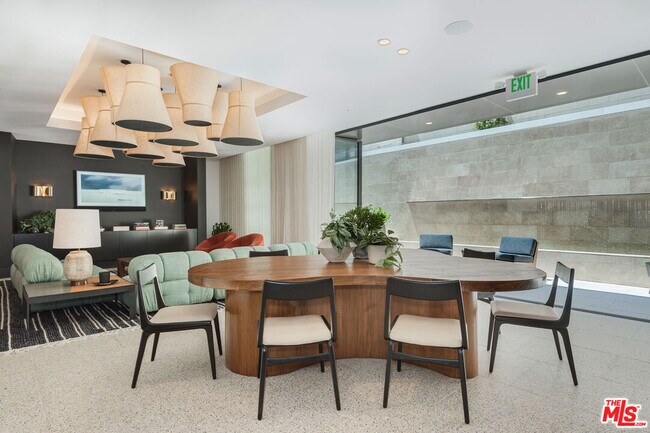 Building Photo - 10777 Wilshire Blvd