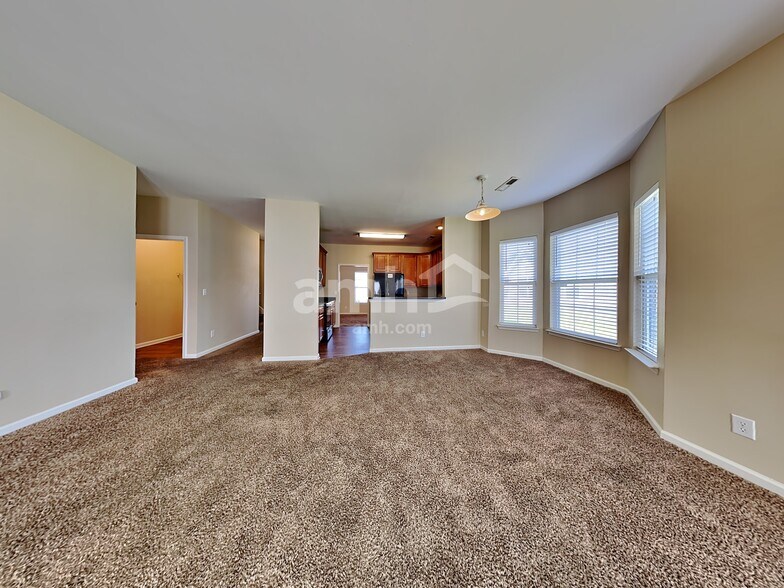 Building Photo - 7740 Desoto Dr