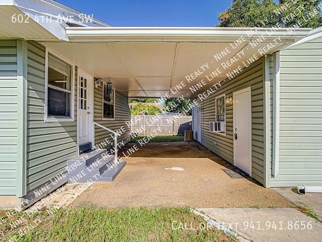 Building Photo - 602 4th Ave SW